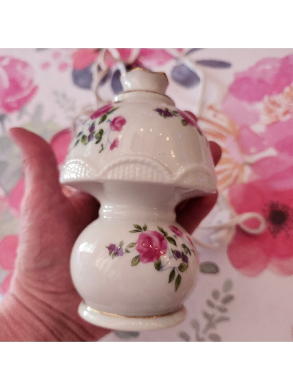 Vintage Porcelain Floral Boudoir Night Light Lamp Pink Roses Gold Trim - Picture 5 of 6